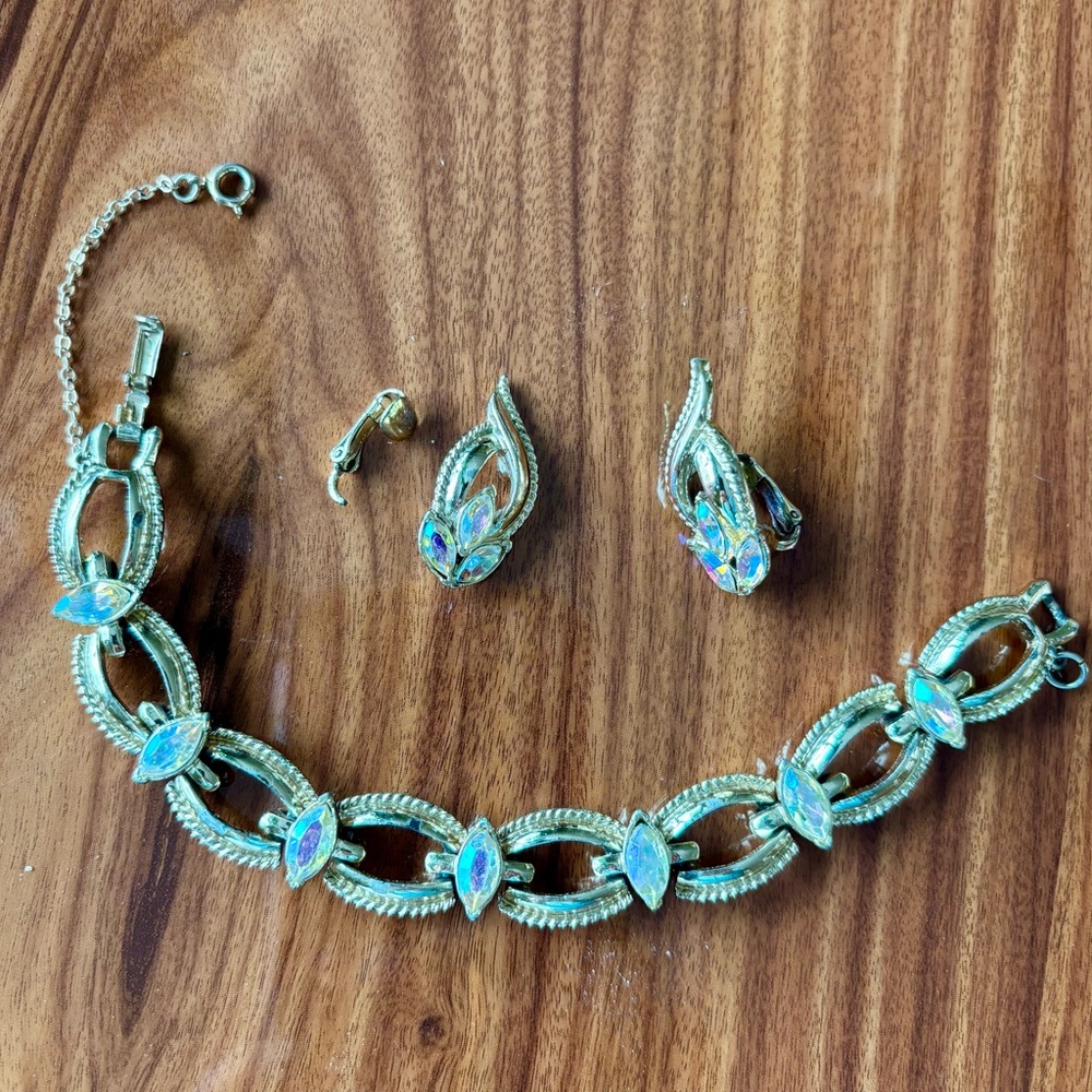 Coro Vintage Bracelet Set